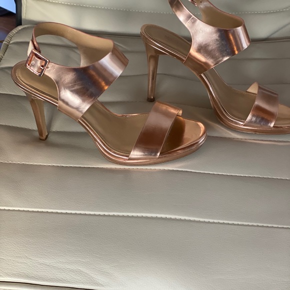 MICHAEL Michael Kors Shoes - MICHAEL Michael Kors Rose Gold Size 7 Heels